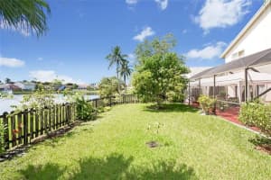 12118 NW 35th St, Sunrise, FL 33323, Sold 04/27/18