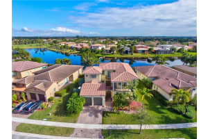 8002 NW 109th Ln, Parkland, FL 33076, Sold 05/18/18