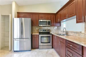 8360 SW 41st St, Davie, FL 33328, Sold 04/03/18