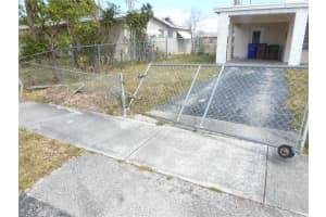 4100 NW 3rd Way, Pompano Beach, FL 33064, Sold 09/04/18