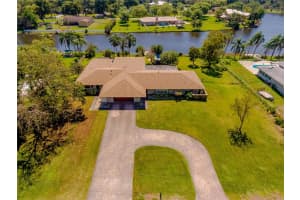 10850 SW 25th St, Davie, FL 33324, Sold 04/30/18
