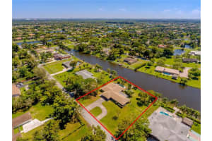 10850 SW 25th St, Davie, FL 33324, Sold 04/30/18
