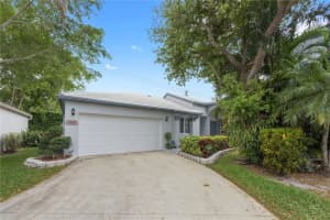 9412 NW 8th Cir, Plantation, FL 33324, Sold 05/31/18