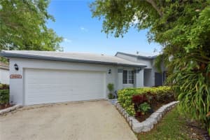 9412 NW 8th Cir, Plantation, FL 33324, Sold 05/31/18
