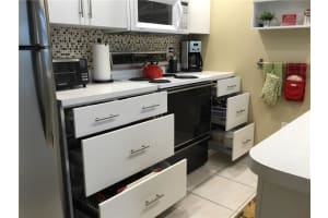610 Waterside Dr, Hypoluxo, FL 33462, Sold 10/22/18