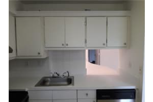 2721 S Oakland Forest Dr, Oakland Park, FL 33309, Sold 01/22/19