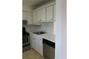 2721 S Oakland Forest Dr, Oakland Park, FL 33309, Sold 01/22/19