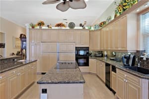 5658 NW 109th Ln, Coral Springs, FL 33076, Sold 05/30/18