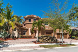 11707 NW 69th Pl, Tamarac, FL 33321, Sold 10/19/18