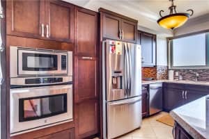 333 Sunset Dr, Fort Lauderdale, FL 33301, Sold 04/19/18