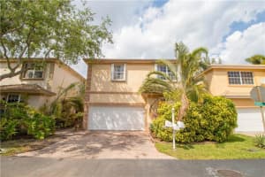 1231 Hayes St, Hollywood, FL 33019, Sold 05/04/18