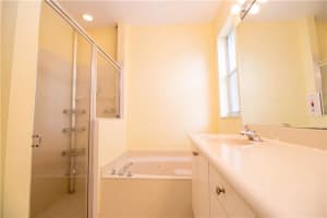 1231 Hayes St, Hollywood, FL 33019, Sold 05/04/18