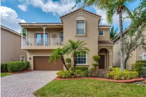 652 NW 127th Ave, Coral Springs, FL 33071, Sold 05/21/18