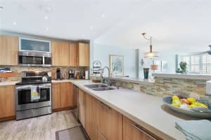 800 SE 20th Ave, Deerfield Beach, FL 33441, Sold 05/01/18
