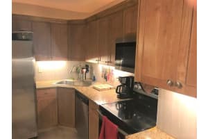 669 W Oakland Park Blvd #101b, Wilton Manors, FL 33311, Sold 05/21/18