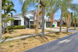 9327 NW 53rd St, Sunrise, FL 33351, Sold 06/16/18