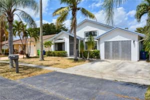 9327 NW 53rd St, Sunrise, FL 33351, Sold 06/16/18