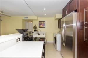 5276 NE 6th Ave F19, Oakland Park, FL 33334, Sold 05/22/18