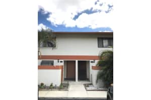 4329 SW 70th Terrace, Davie, FL 33314, Sold 05/11/18