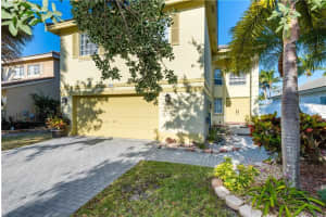 380 SW 203rd Ave, Pembroke Pines, FL 33029, Sold 06/12/18