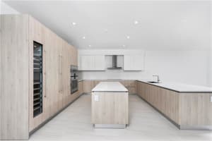 321 N Birch Rd, Fort Lauderdale, FL 33304, Sold 03/10/21