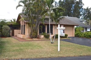 4071 SW 84th Terrace, Davie, FL 33328, Sold 05/07/18