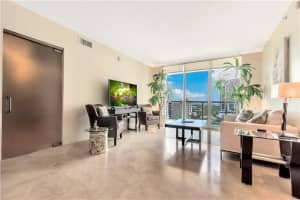 350 SE 2nd St, Fort Lauderdale, FL 33301, Sold 11/15/18