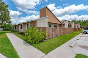 520 Woodgate Cir, Sunrise, FL 33326, Sold 08/30/18
