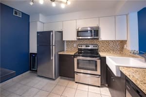 3007 N Oakland Forest Dr, Oakland Park, FL 33309, Sold 05/31/18