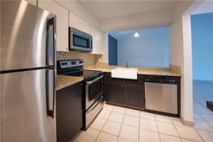 3007 N Oakland Forest Dr, Oakland Park, FL 33309, Sold 05/31/18
