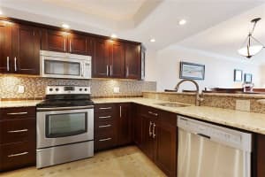 800 SE 20th Ave, Deerfield Beach, FL 33441, Sold 06/15/18