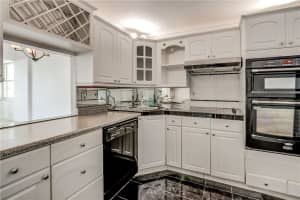 3015 N Ocean Blvd #18e, Fort Lauderdale, FL 33308, Sold 07/27/18