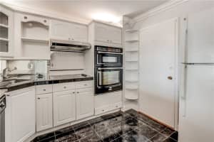 3015 N Ocean Blvd #18e, Fort Lauderdale, FL 33308, Sold 07/27/18