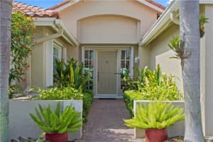 1048 Laguna Springs Dr, Weston, FL 33326, Sold 06/18/18