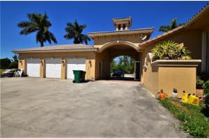 7500 Peppertree Cir N, Davie, FL 33314, Sold 06/22/18