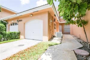 3251 NW 44th St, Oakland Park, FL 33309, Sold 07/31/18