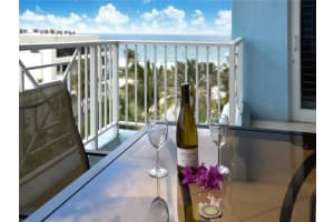 701 SE 21st Ave, Deerfield Beach, FL 33441, Sold 11/14/18