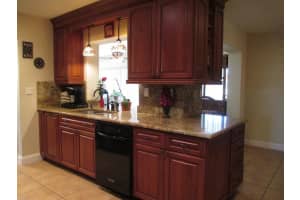 9909 NW 67th Ct, Tamarac, FL 33321, Sold 05/31/18