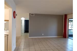 3083 N Oakland Forest Dr, Oakland Park, FL 33309, Sold 07/26/18