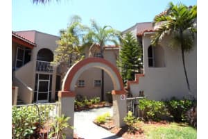 8664 SW 3rd St, Pembroke Pines, FL 33025, Sold 06/29/18