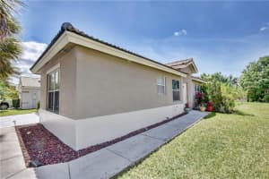 20880 NW 14th St, Pembroke Pines, FL 33029, Sold 09/26/18