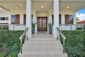 717 Solar Isle Dr, Fort Lauderdale, FL 33301, Sold 04/10/20