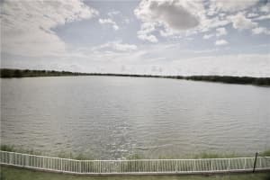 2811 N Oakland Forest Dr, Oakland Park, FL 33309, Sold 06/04/18