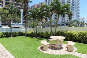 200 S Birch Rd, Fort Lauderdale, FL 33316, Sold 06/15/18
