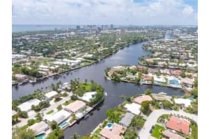 1730 NE 22nd Terrace, Fort Lauderdale, FL 33305, Sold 08/17/18