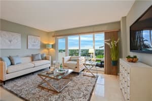 340 Sunset Dr, Fort Lauderdale, FL 33301, Sold 08/23/18
