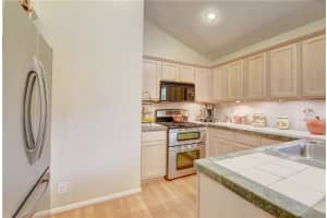 11040 Palm Ridge Ln, Tamarac, FL 33321, Sold 08/13/18