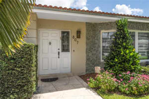 807 Berkley St, Boca Raton, FL 33487, Sold 04/30/19