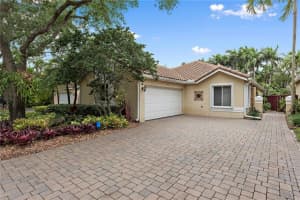 10109 NW 3rd Ct, Plantation, FL 33324, Sold 07/19/18