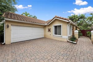 10109 NW 3rd Ct, Plantation, FL 33324, Sold 07/19/18